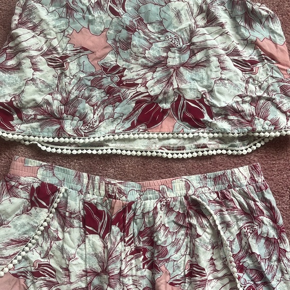 MUDD Two Piece Set! Floral Pink Flowy Top and Shorts Size L - Picture 2 of 9